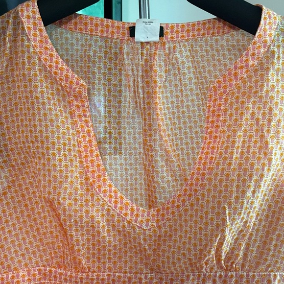 J Crew Women’s Size 6 Orange Sheer Top With Little Pineapples - Picture 2 of 6